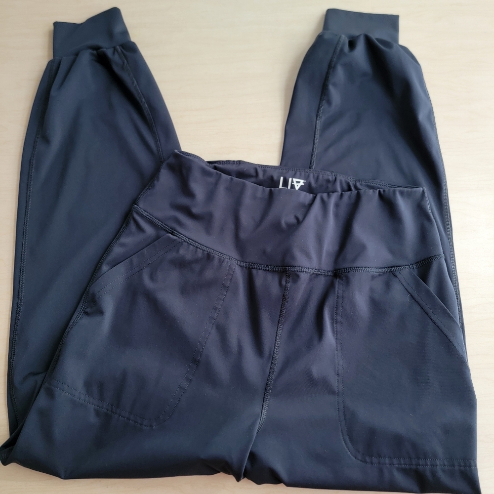 LIV Outdoor Black Athletic Joggers Women's Large